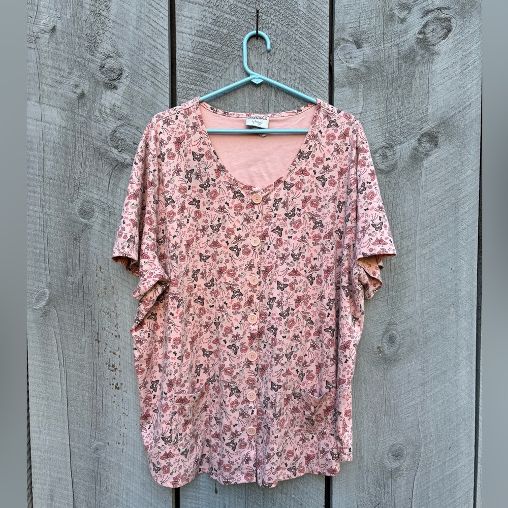 Essentials by Maggie peach color scoop neck button down short sleeve top Size 2X